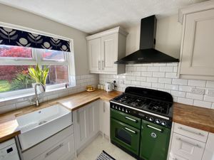 Range - Style Cooker- click for photo gallery